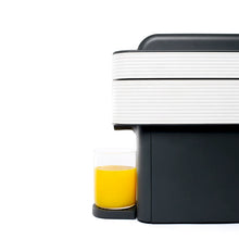 Carica l'immagine nel visualizzatore di Gallery, Spremiagrumi Automatico Citring One Bianco
