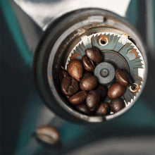 Carica l'immagine nel visualizzatore di Gallery, Macina caffè SteelMill 2000 Adjust