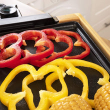 Carica l'immagine nel visualizzatore di Gallery, Piastra-grill elettrica Tasty&Grill 2000 Bamboo Black